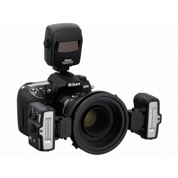 Фотоспалах Nikon SB-R200 + R1C1 (FSA906CA)