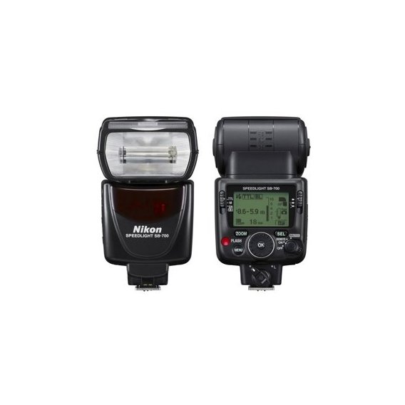 Фотоспалах Nikon Speedlight SB-700