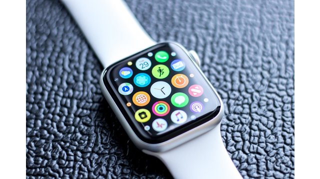 экран Apple Watch 4 Series